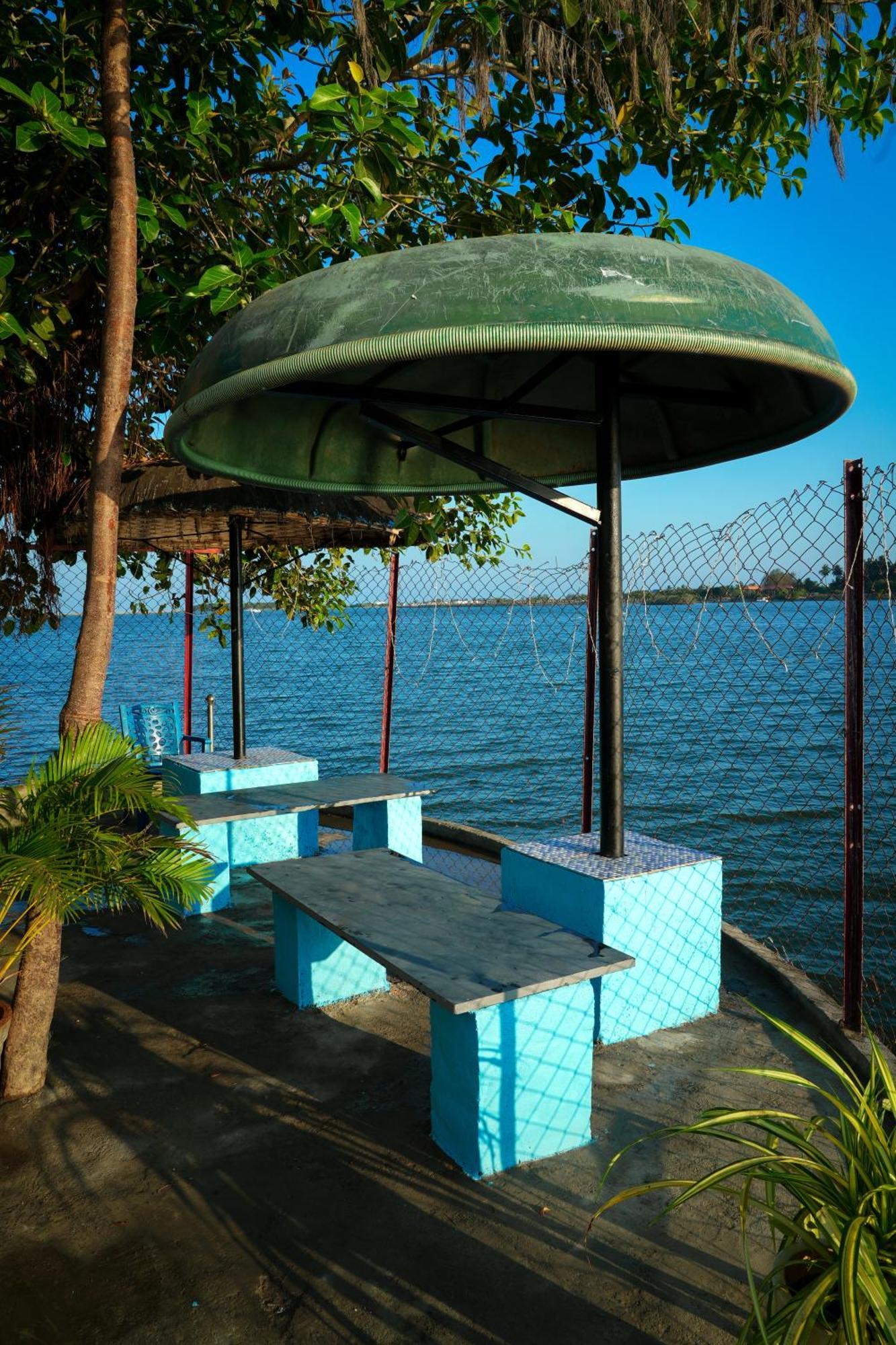 Victoria'S River View Resort Pondicherry Exterior photo