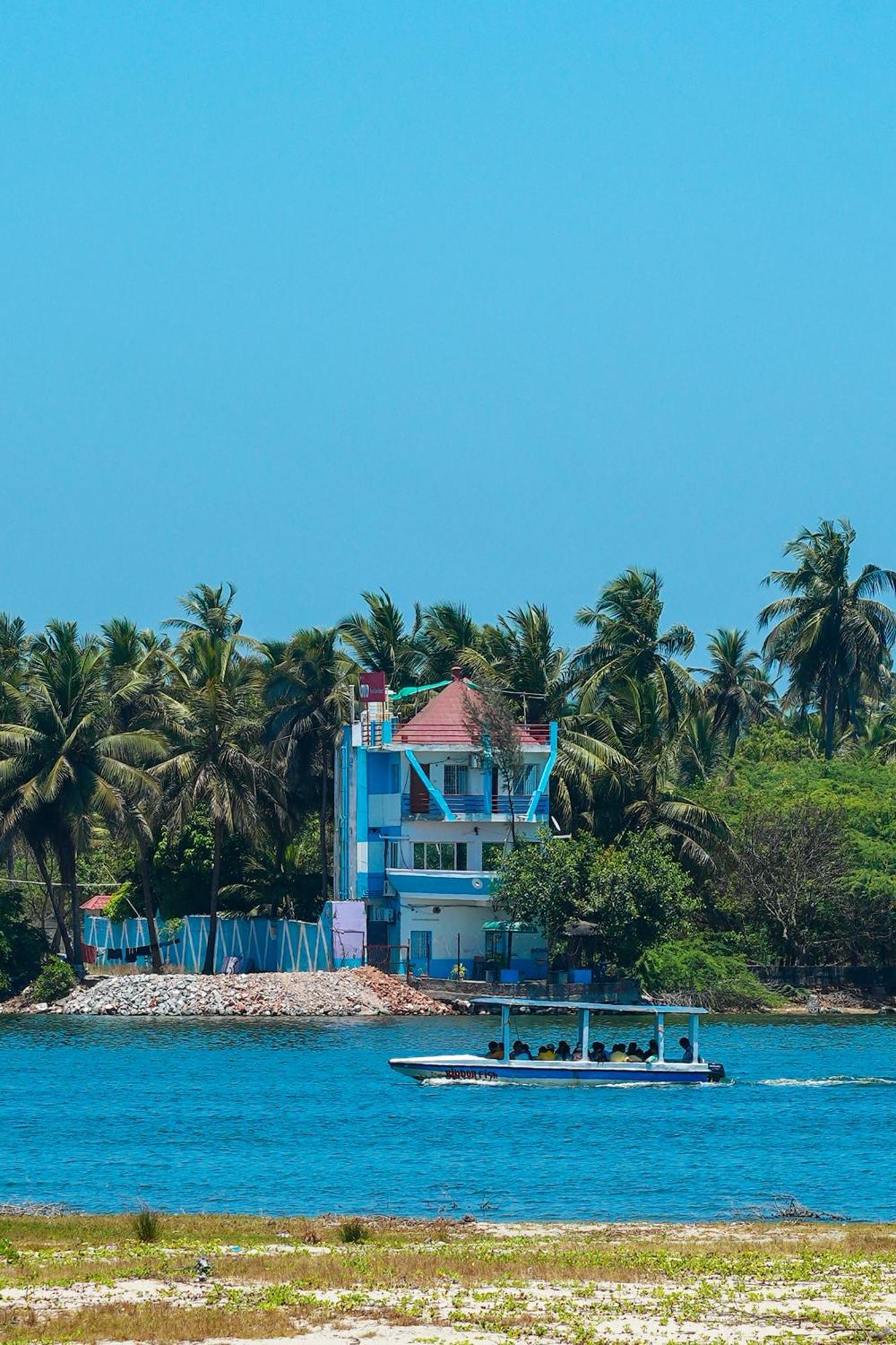 Victoria'S River View Resort Pondicherry Exterior photo